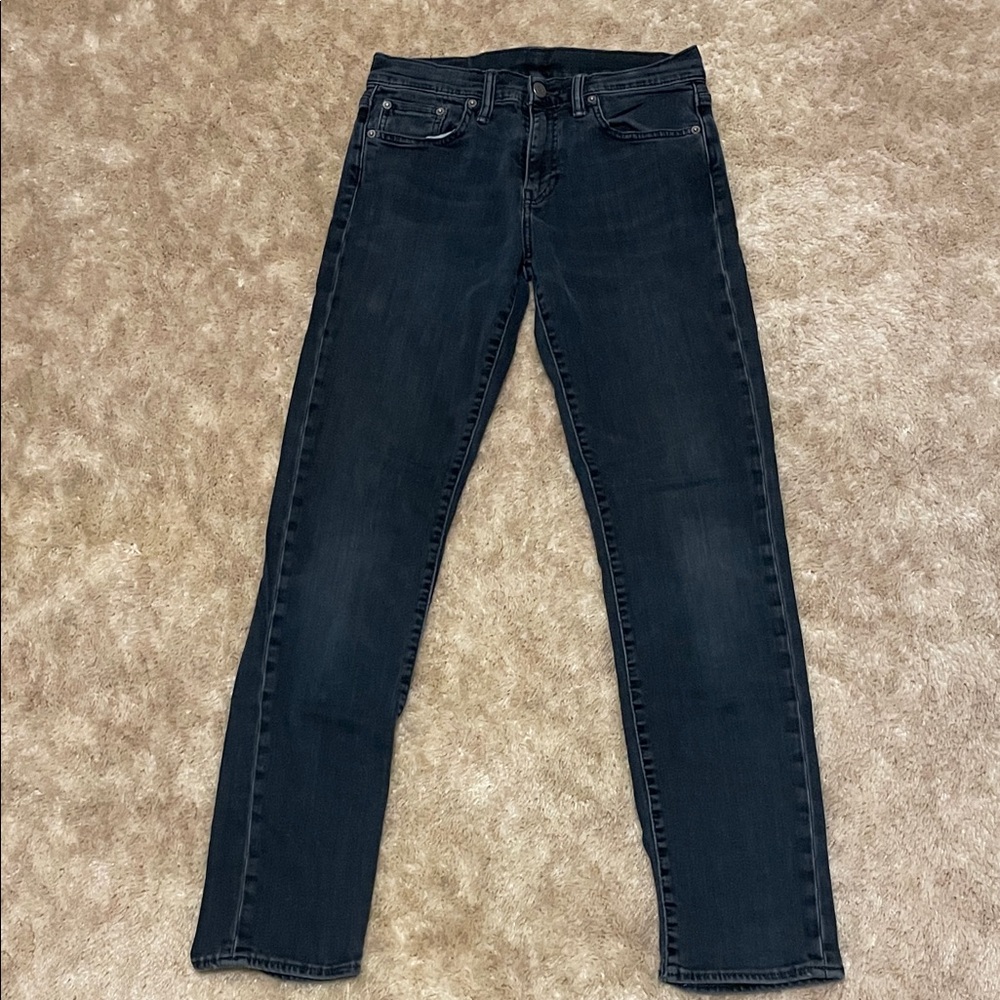 Levi's Men's Dark Blue Wash Straight Jeans